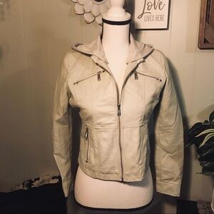 JouJou short hooded zipper front jacket